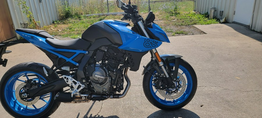 2023 Suzuki GSX 8S