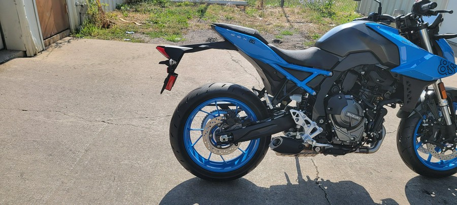 2023 Suzuki GSX 8S