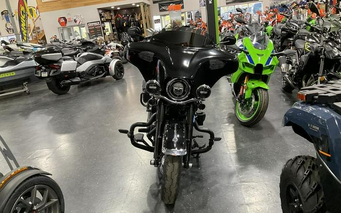 2018 Harley-Davidson® FLHCS - Softail® Heritage Classic 114