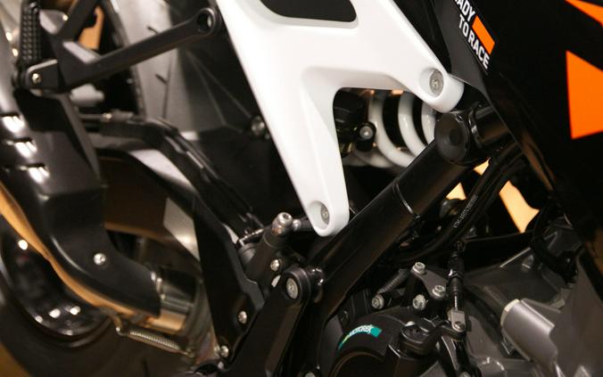 2027 KTM 990 DUKE