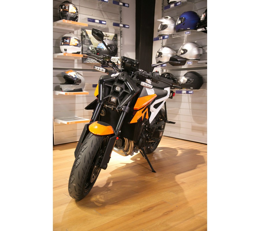 2027 KTM 990 DUKE