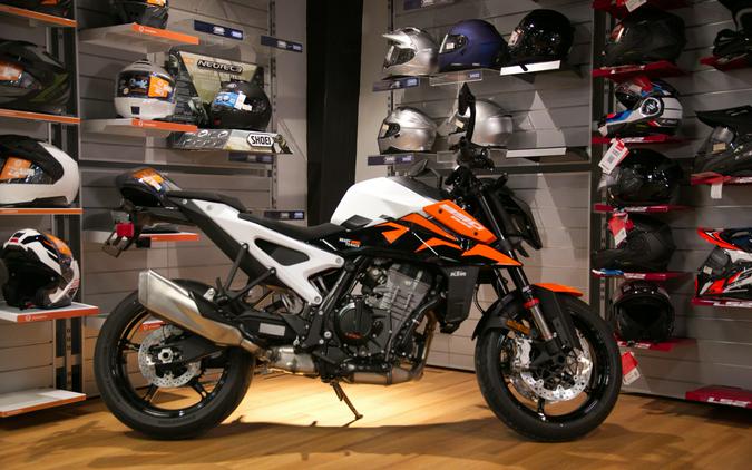2027 KTM 990 DUKE