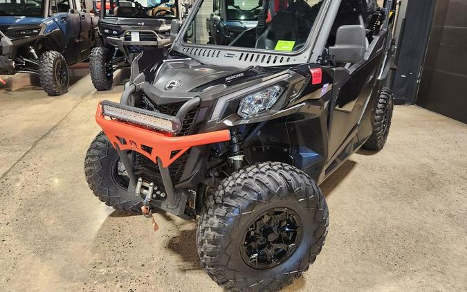 2022 Can-Am® MAVERICK TRAIL DPS 1000 BK