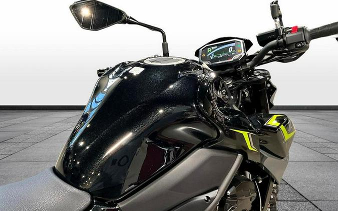 2024 Kawasaki Z900 ABS Metallic Spark Black/Metallic Matte Dark Gray