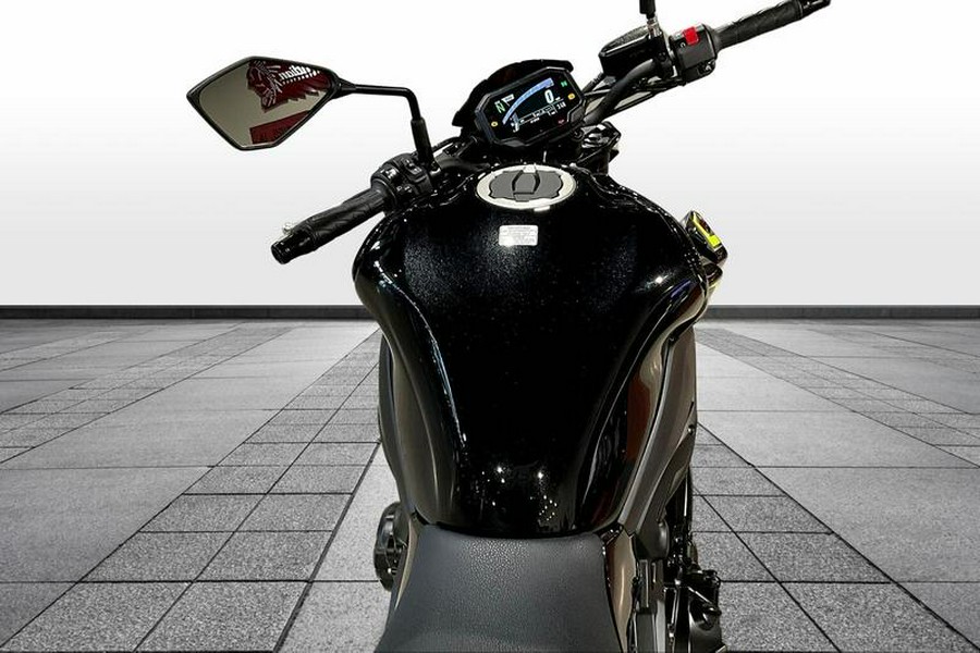 2024 Kawasaki Z900 ABS Metallic Spark Black/Metallic Matte Dark Gray