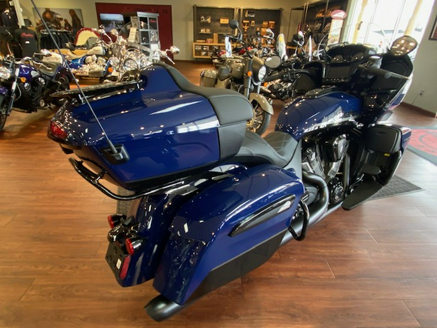 2024 Indian Motorcycle® Pursuit Dark Horse®