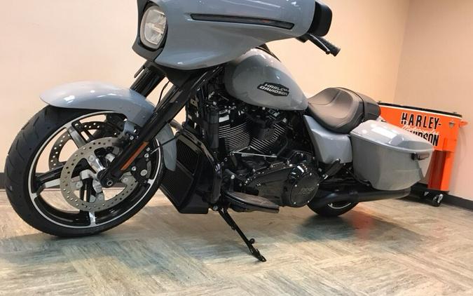 2025 Harley-Davidson Street Glide® Billiard Gray - Black Finish FLHX