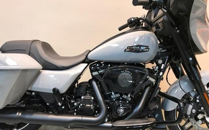 2025 Harley-Davidson Street Glide® Billiard Gray - Black Finish FLHX