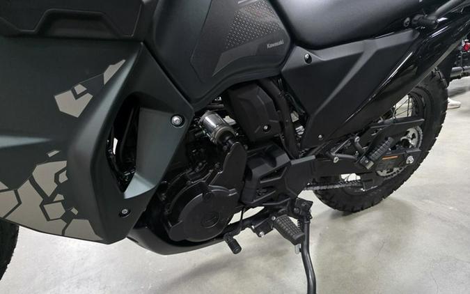 2025 Kawasaki KLR650 S Metallic Matte Old School Green ABS