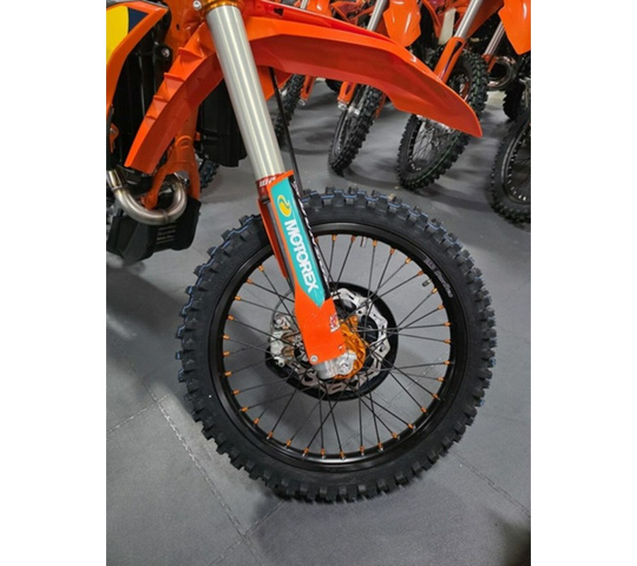 2025 Kawasaki KLR650 S Metallic Matte Old School Green ABS