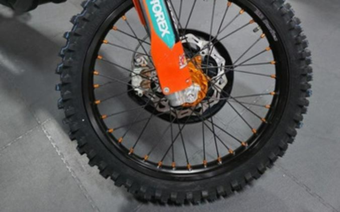 2025 Kawasaki KLR650 S Metallic Matte Old School Green ABS