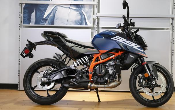 2026 KTM 390 DUKE