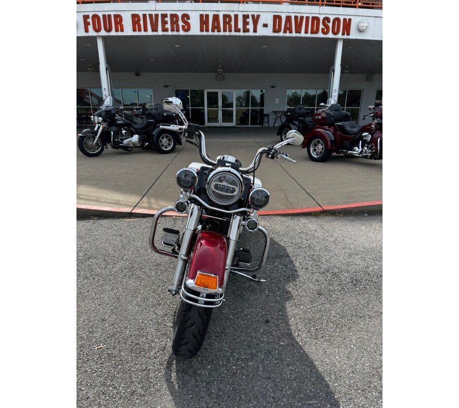 2005 Harley-Davidson® Road King® Police Birch White/Red