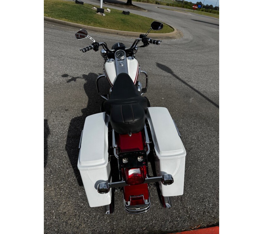 2005 Harley-Davidson® Road King® Police Birch White/Red