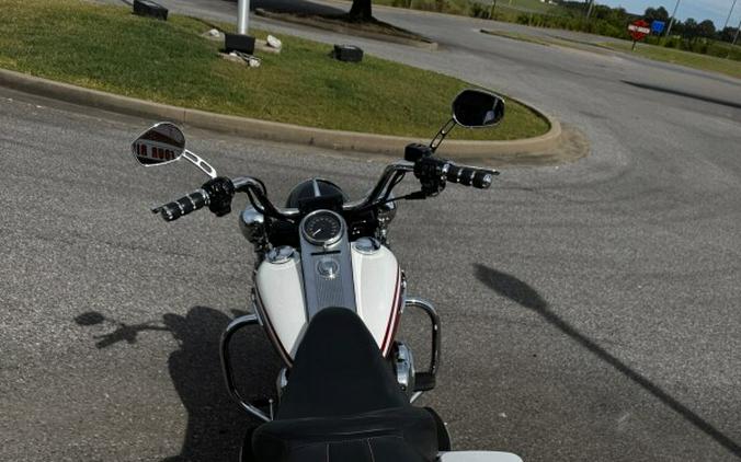 2005 Harley-Davidson® Road King® Police Birch White/Red