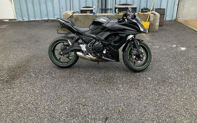 2019 Kawasaki Ninja 650 ABS Metallic Spark Black