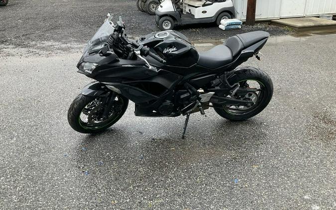 2019 Kawasaki Ninja 650 ABS Metallic Spark Black