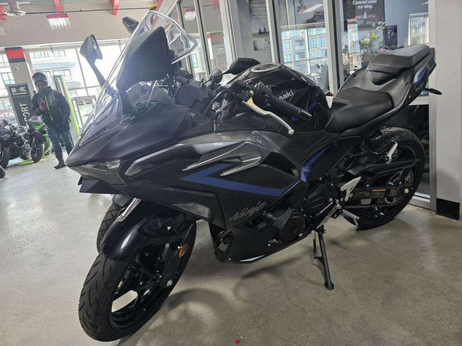 2025 Kawasaki Ninja 500 SE ABS