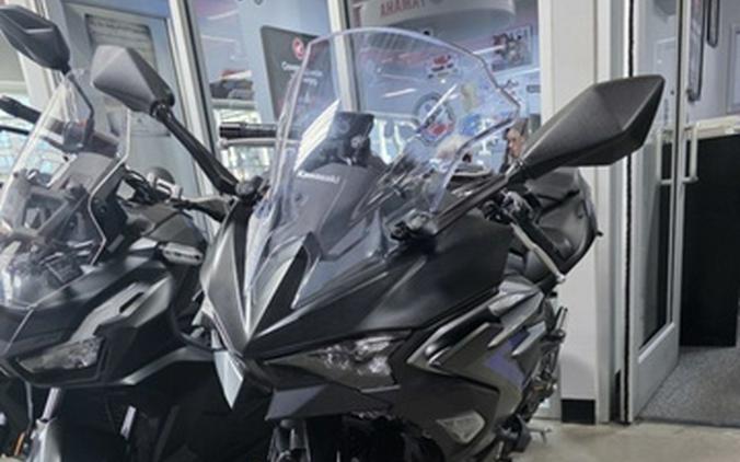 2025 Kawasaki Ninja 500 SE ABS
