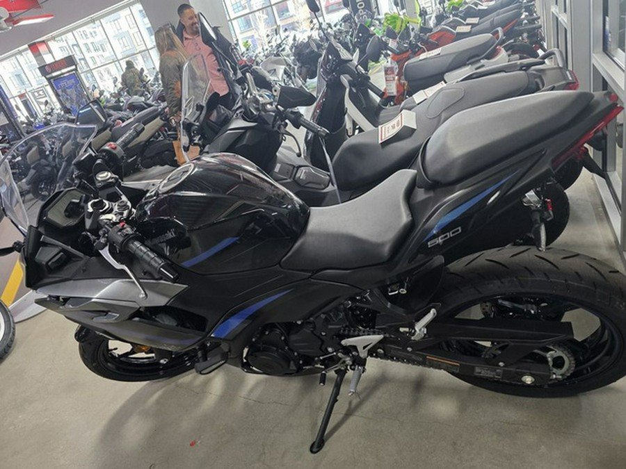 2025 Kawasaki Ninja 500 SE ABS