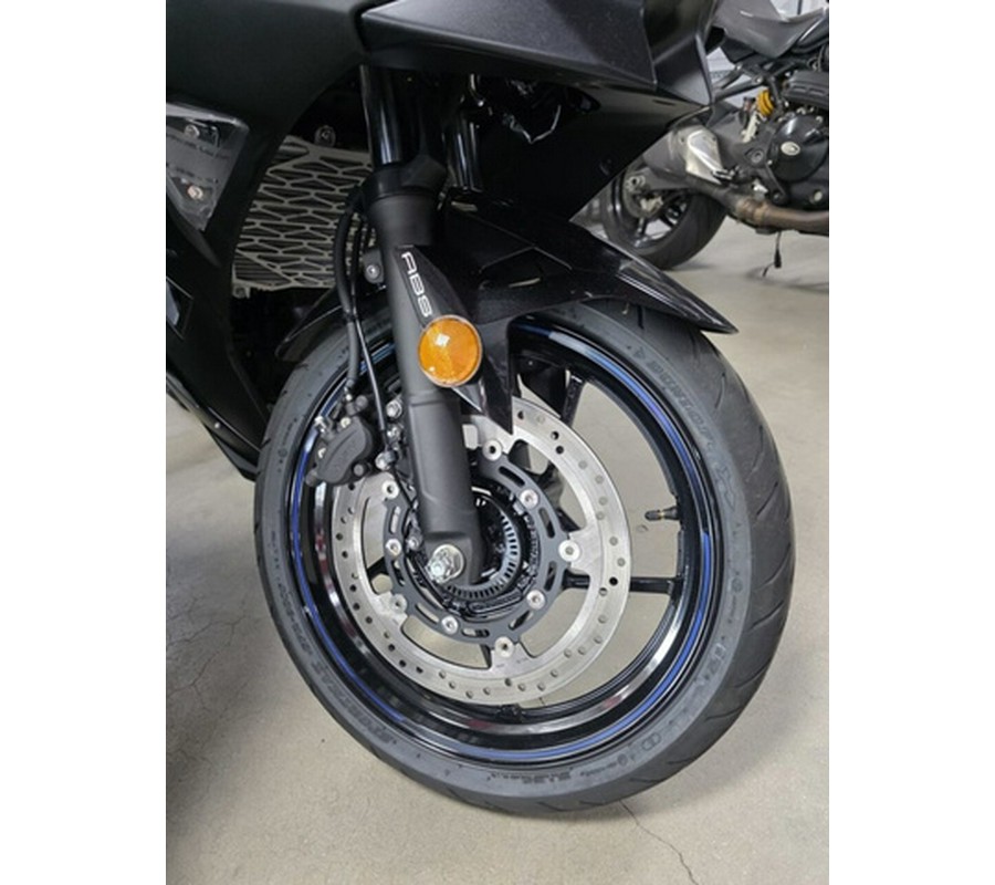 2025 Kawasaki Ninja 500 SE ABS