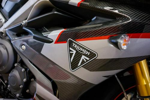 2020 Triumph Daytona Moto2 765 Limited Edition Second Look (+ 27 Photos)