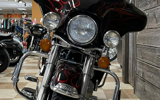2004 Harley-Davidson Electra Glide® Standard Two-Tone Vivid Black with Flames