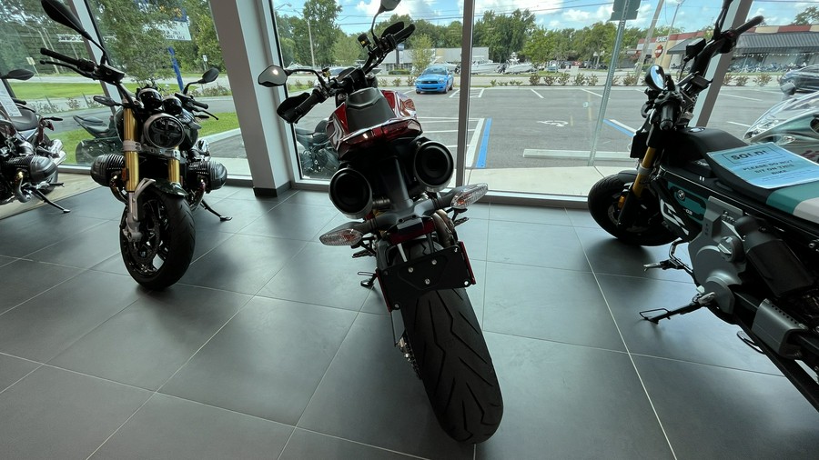 2024 Ducati HYPERMOTARD 950