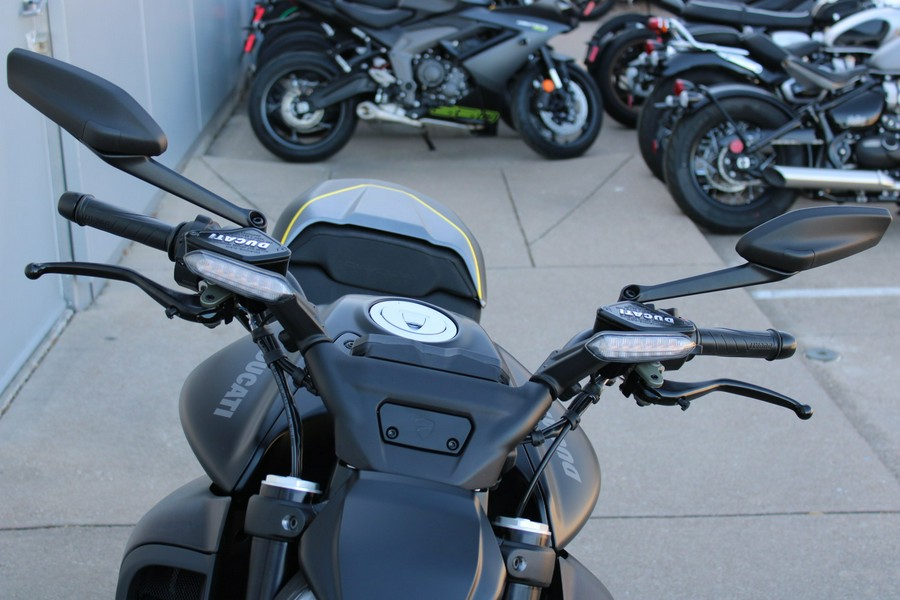 2026 Diavel V4 - Ducati