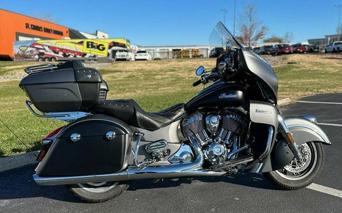 2019 Indian Motorcycle® Roadmaster® Steel Gray Smoke / Thunder Black Smoke