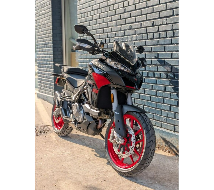 2024 Ducati Multistrada V2 S Black