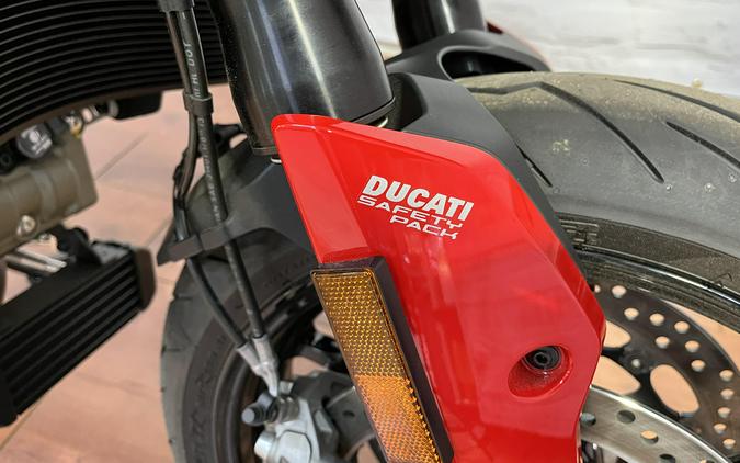 2025 Ducati HYPERMOTARD 950