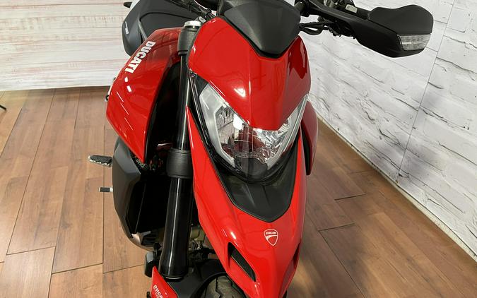 2025 Ducati HYPERMOTARD 950