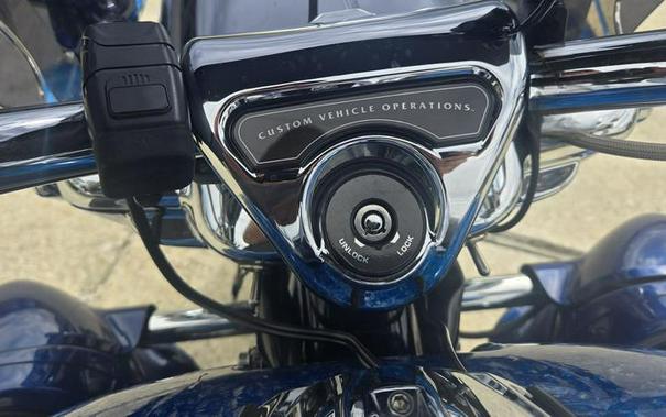 2013 Harley-Davidson® FLHRSE5 - CVO™ Road King®