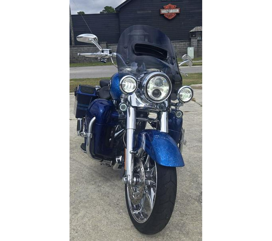 2013 Harley-Davidson® FLHRSE5 - CVO™ Road King®
