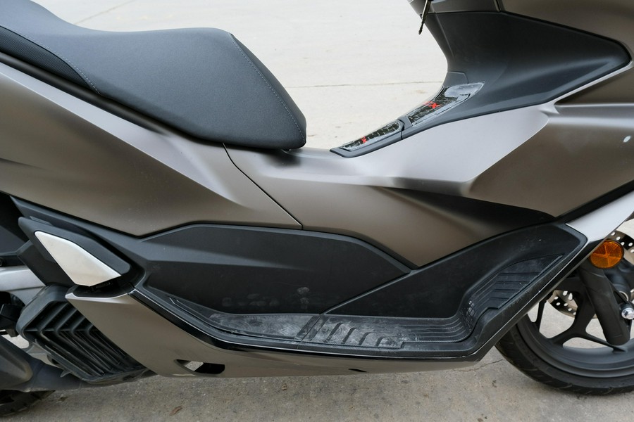 2023 HONDA PCX ABS