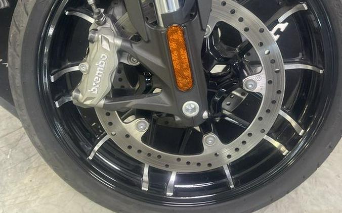 2023 Indian Motorcycle® Sport Chief Black Smoke