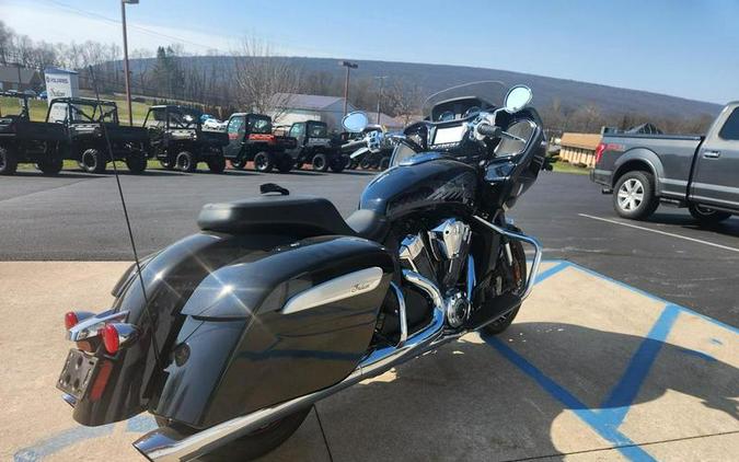 2023 Indian Motorcycle® Challenger® Limited Black Metallic