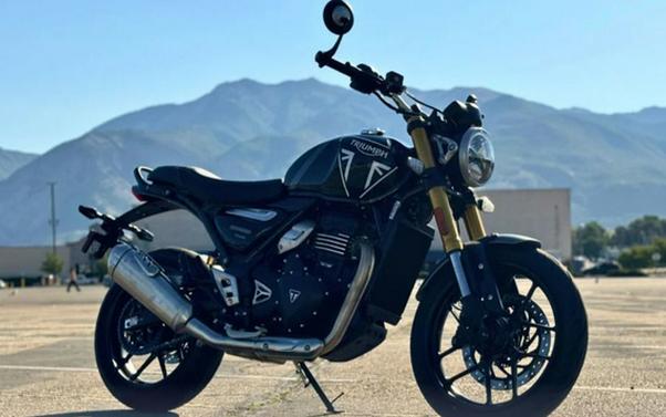 2024 Triumph Speed 400 Phantom Black / Storm Grey