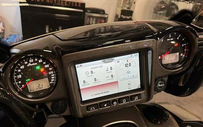 2025 Indian Motorcycle Roadmaster® Dark Horse® with PowerBand Audio Package