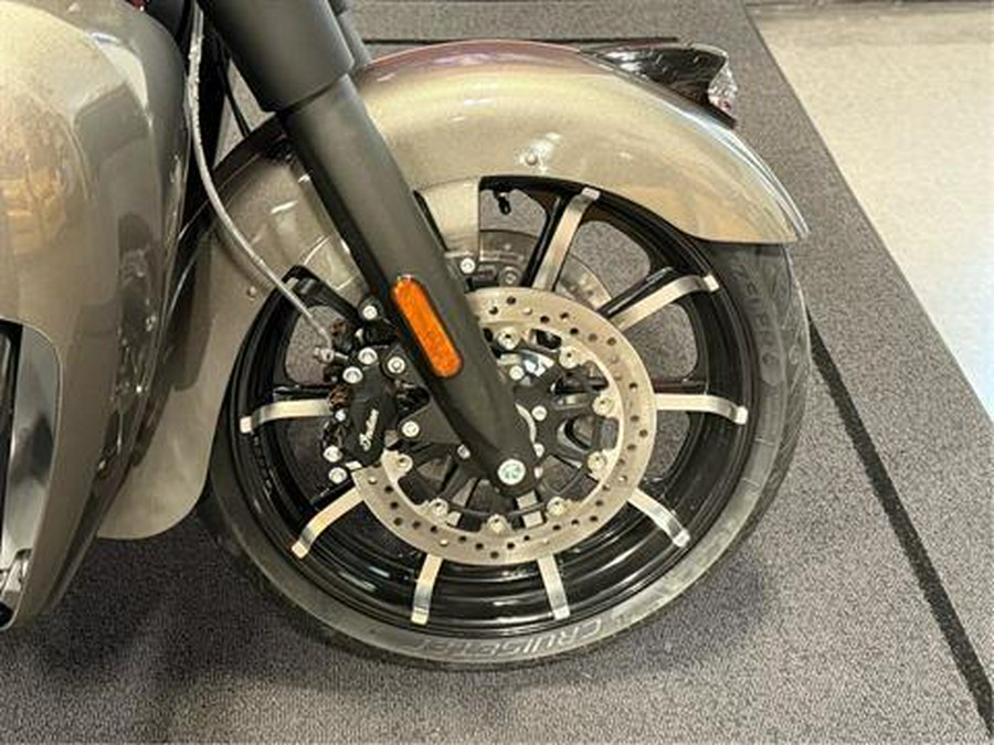 2025 Indian Motorcycle Roadmaster® Dark Horse® with PowerBand Audio Package