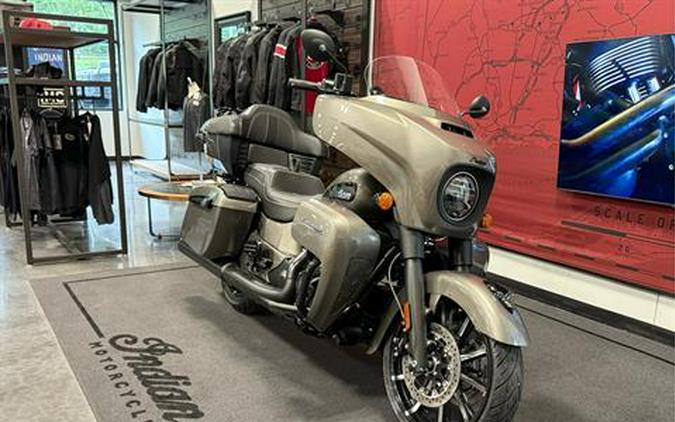 2025 Indian Motorcycle Roadmaster® Dark Horse® with PowerBand Audio Package