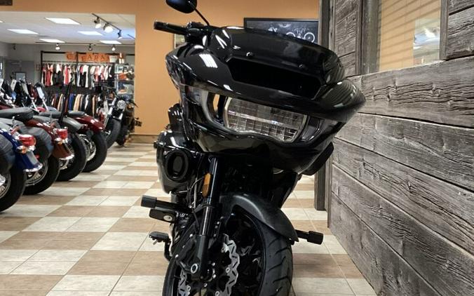 2025 Harley-Davidson CVO™ Road Glide® ST Hot Lap