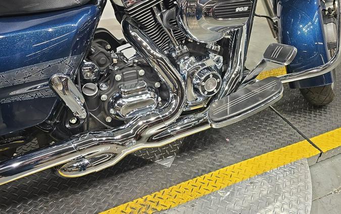 FLHXS 2016 Street Glide® Special