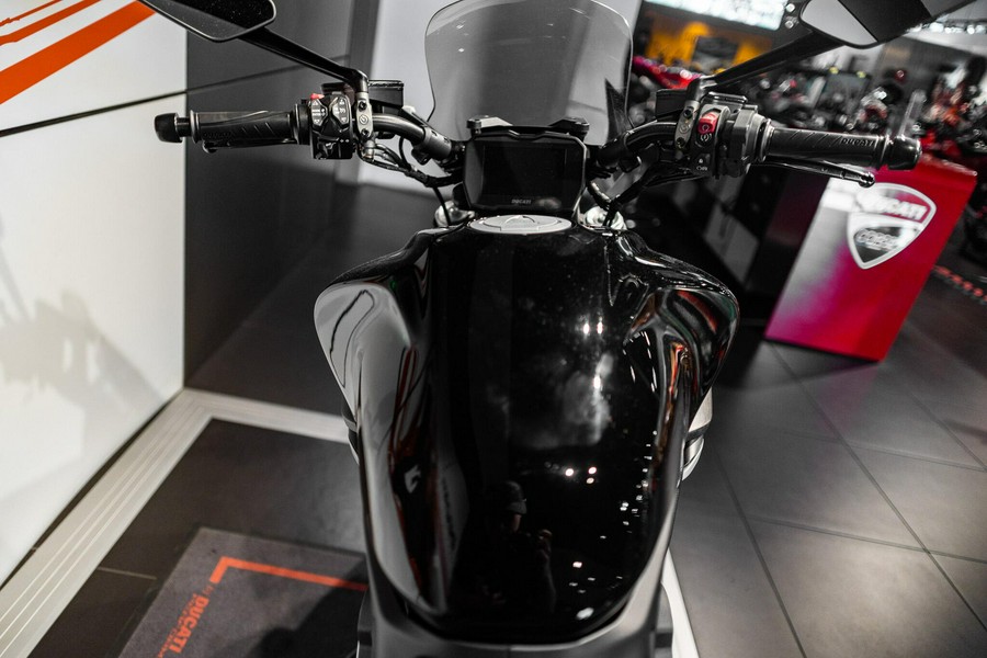 2025 Ducati Diavel V4
