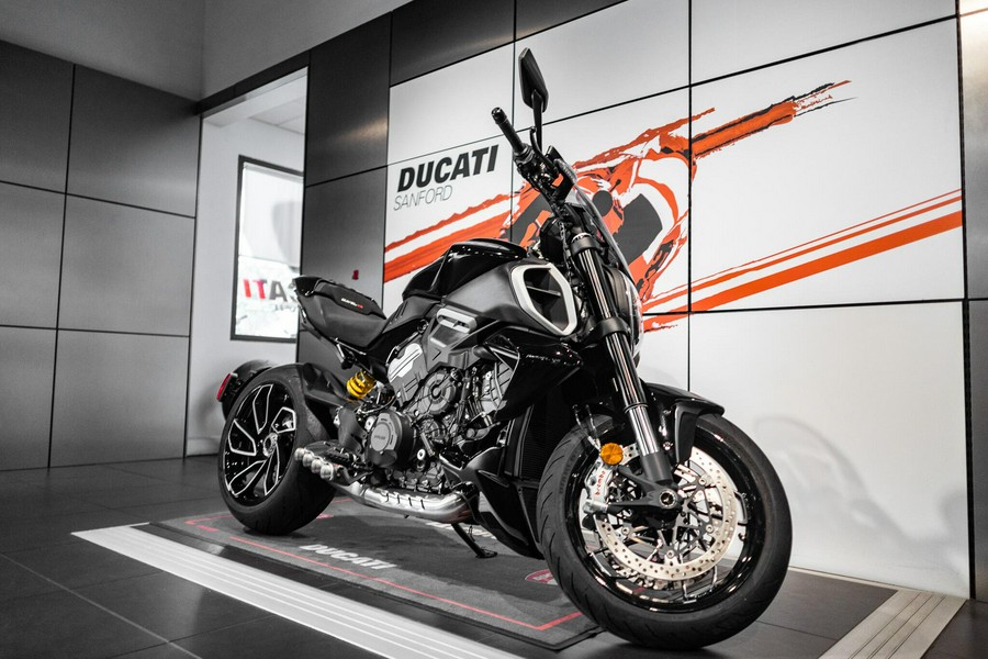 2025 Ducati Diavel V4