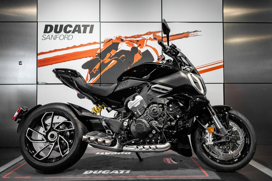 2025 Ducati Diavel V4