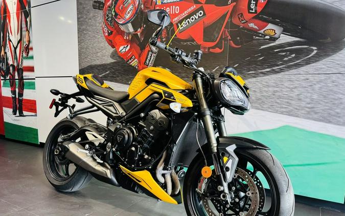 2024 Triumph Street Triple 765 RS Cosmic Yellow
