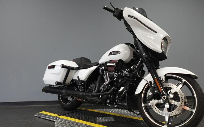 2024 Harley-Davidson Street GlideFLHX