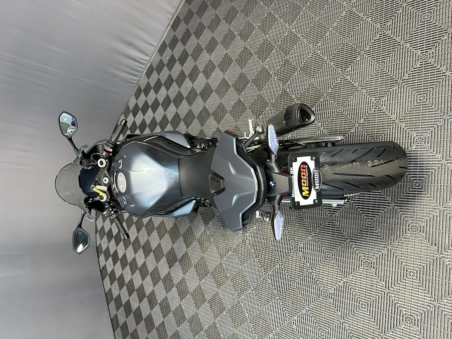 2026 BMW S 1000 R